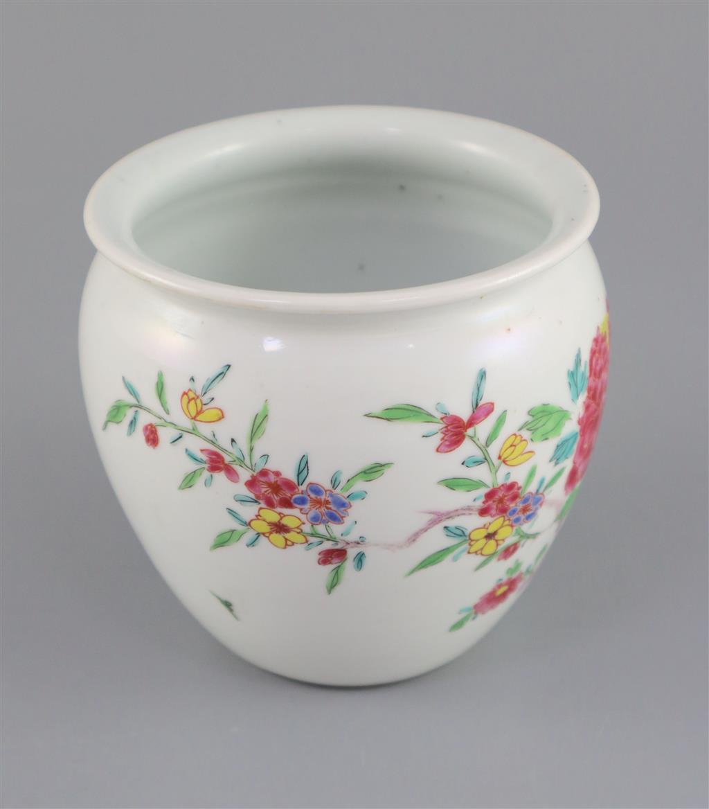 An unusual Chinese famille rose small jardiniere, Qianlong period, 11cm high, 12cm diameter